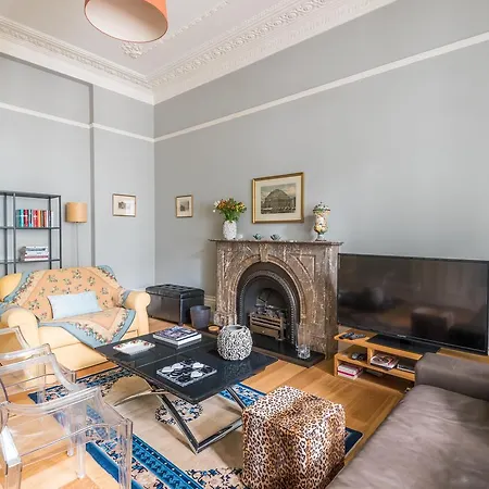 Lovely Chelsea Home Near The Thames By Underthedoormat Londres Exterior foto